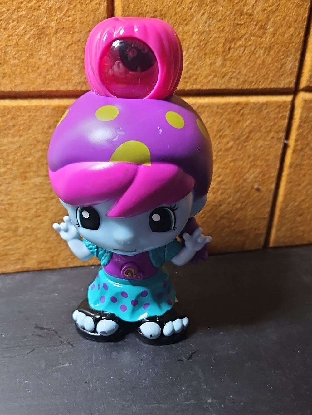VIZI doll